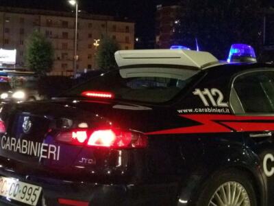 Non si ferma all’alt dei Carabinieri e tenta la fuga, denunciato