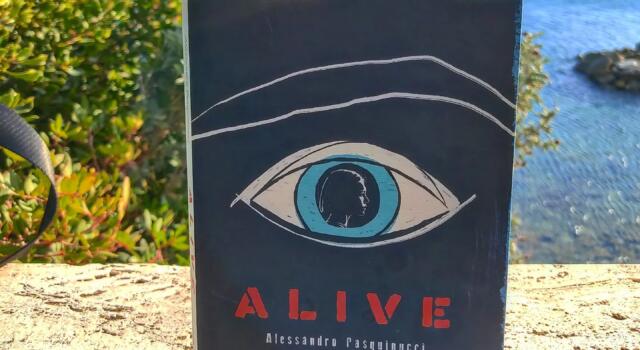 &#8220;Alive&#8221; [recensione libro]