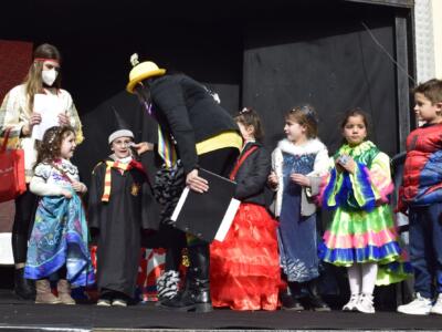 Camaiore in festa per il Carnevale dei bambini, centinaia di partecipanti