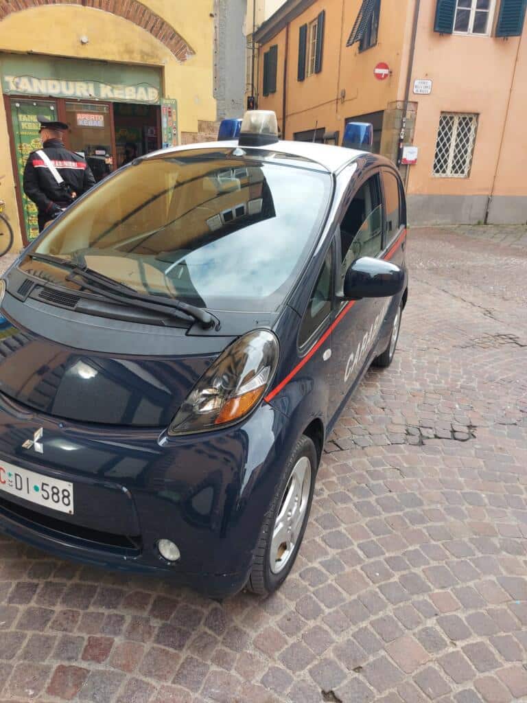 carabinieri lucca