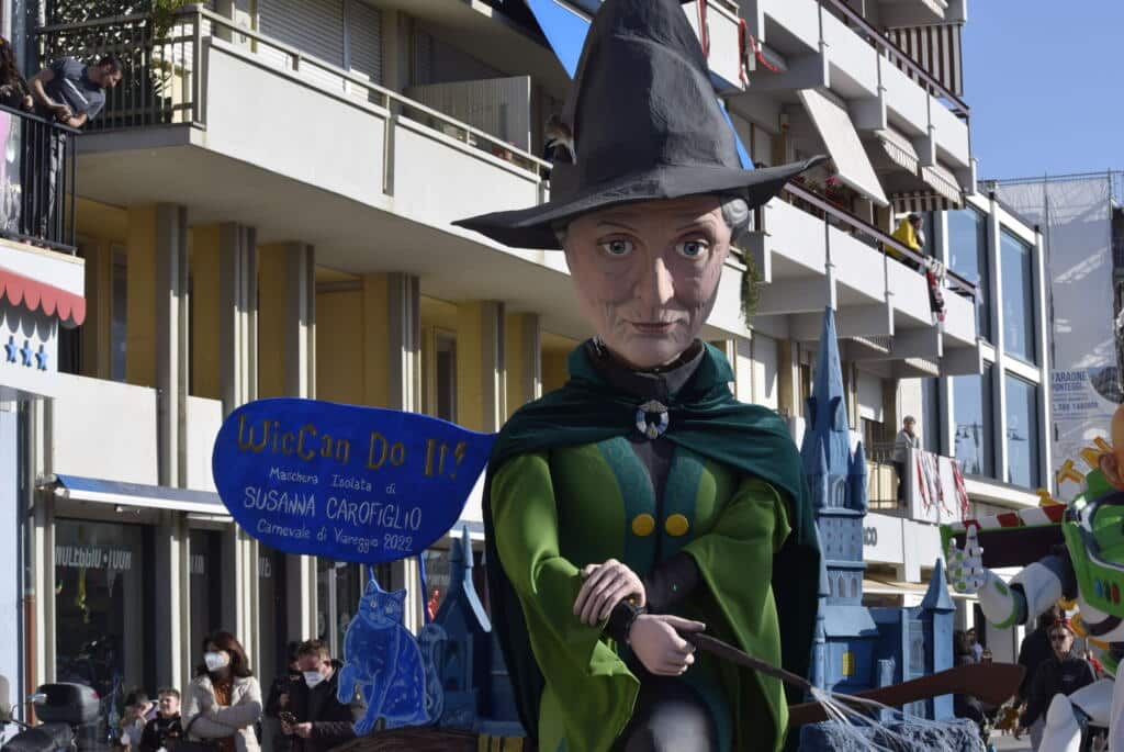 carnevale viareggio mascherata