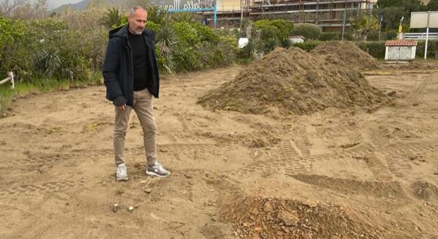 Area ludico-sportiva alla Spiaggia dei Bambini, al via i lavori