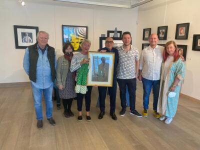 <strong>La famiglia Ferrario dona un quadro di Nino Tirinnanzi a Villa Bertelli</strong>