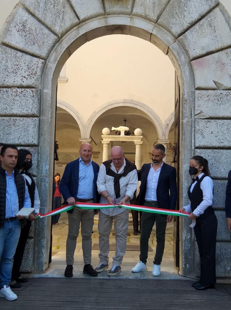 Taglio nastro Enolia
