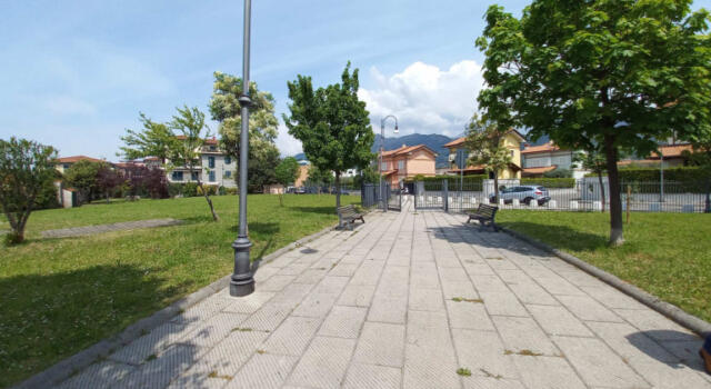Prima area giochi inclusiva a Querceta, approvato il progetto adeguamento parco Pasolini