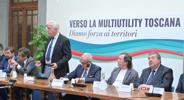 Verso una multiutility toscana, presentata la proposta. Giani: “Un momento storico”