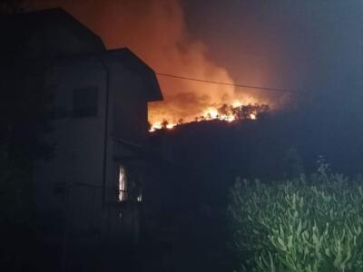 Incendio Massarosa, procuratore: “Rogo propagato da un solo punto”