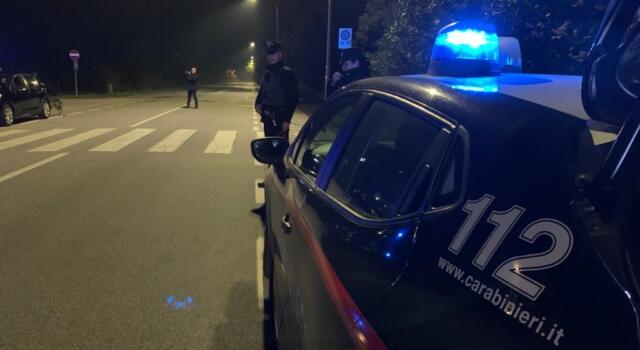 Furti dalle auto in sosta, 22enne arrestato dai Carabinieri