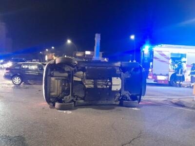 Provoca un incidente stradale in stato di ebrezza, patente ritirata a un uomo del 66