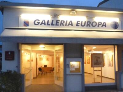 La mostra “Visioni Natalizie” alla Galleria Europa di Lido di Camaiore