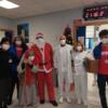 Babbo Natale e la Befana dell’Avis all’ospedale Versilia per regalare un sorriso