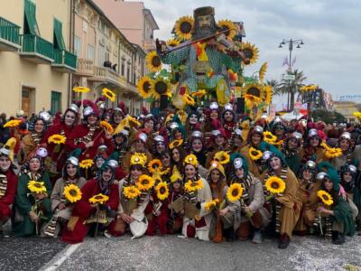 Le magnifiche foto del terzo weekend del Carnevale di Viareggio