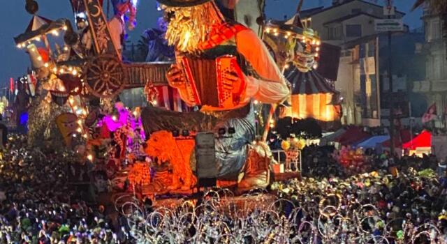 Allegrucci è il migliore. Una storia fantastica vince il Carnevale 2023. Cinquini e LeBigre-Roger sul podio