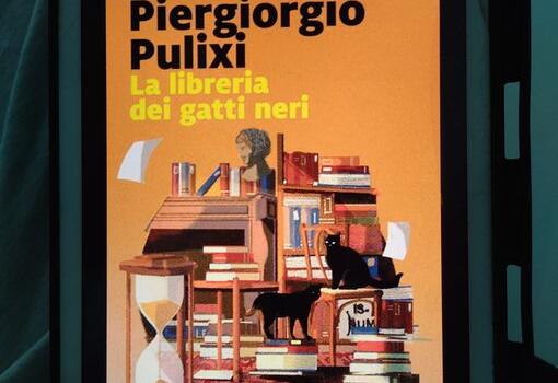 La libreria dei gatti neri : Pulixi, Piergiorgio: : Livres