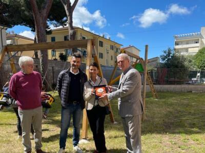A Viareggio un nuovo parco giochi per la Comunità educativa De Sortis, grazie a Beyfin e Misericordie