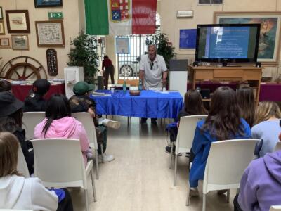 Grande successo per la LNI sez. Viareggio e la giornata di vela e cultura marinara per i giovani