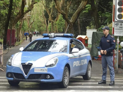 Viareggio, denunciato 31enne per rapina e minacce