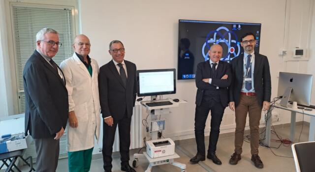 Un nuovo monitor per registrare l’attività cerebrale dei neonati all’Ospedale del Cuore di Monasterio