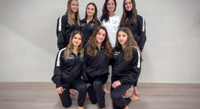 Sei ragazze della scuola di pole dance “Animo” di Pietrasanta ai mondiali in Finlandia