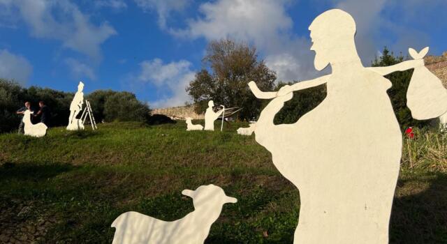 Pietrasanta, prende forma il Presepe alla Rocca