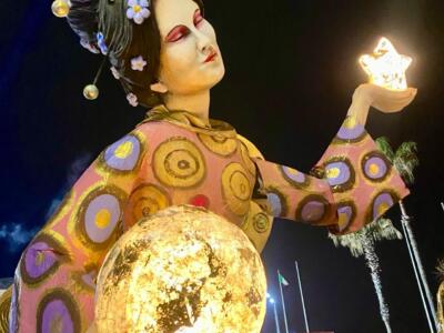 Carnevale, ecco la sfilata del Giovedì Grasso: le foto
