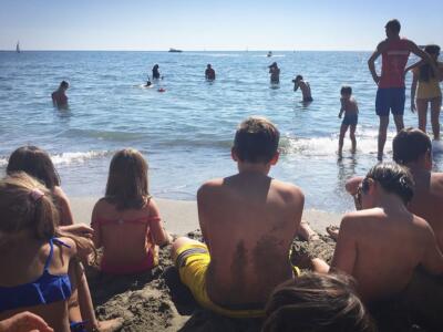 Al mare con i soggiorni estivi per i bambini residenti