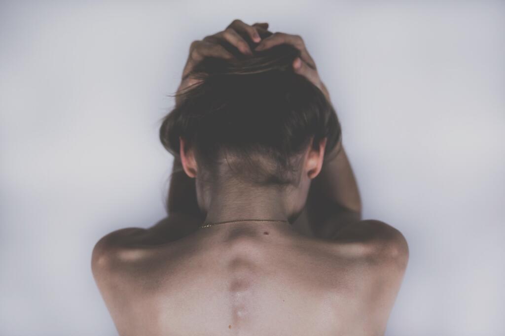 woman 2609115 1280