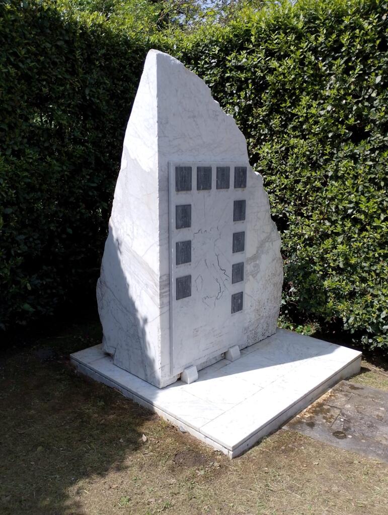 Monumento3