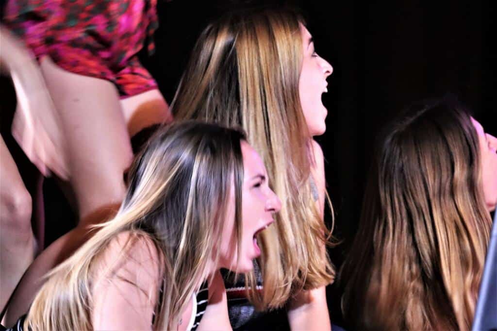 32 ragazze2468260259646079699