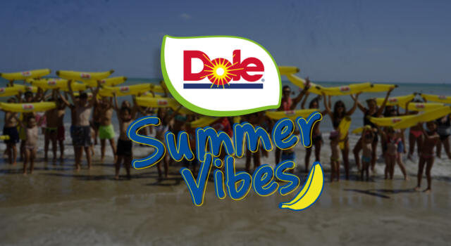 Frutta fresca e spiaggia: Dole arriva a Viareggio