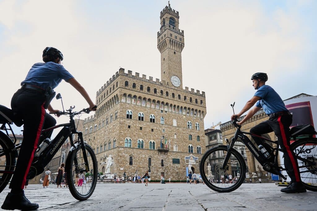 carabinieri bici firenze